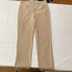 Tan lightweight Eddie Bauer pants/capris in good condition